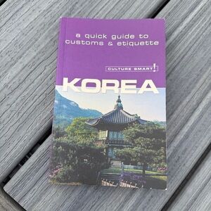 'Korea: A Quick Guide To Customs and Etiquette’ Reference Guide Book